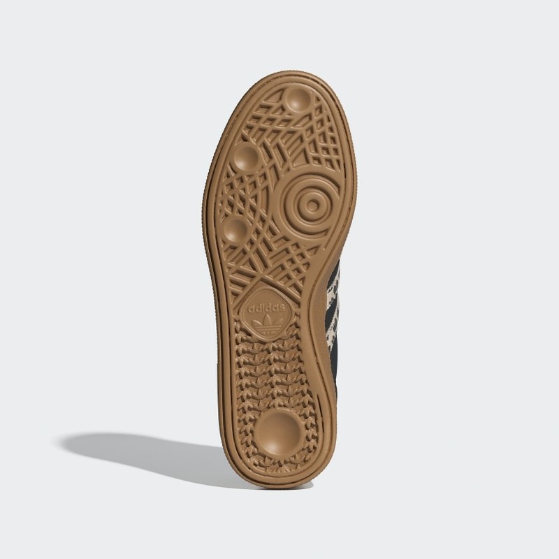 Adidas originals handball spzl trainers black with gum sole online